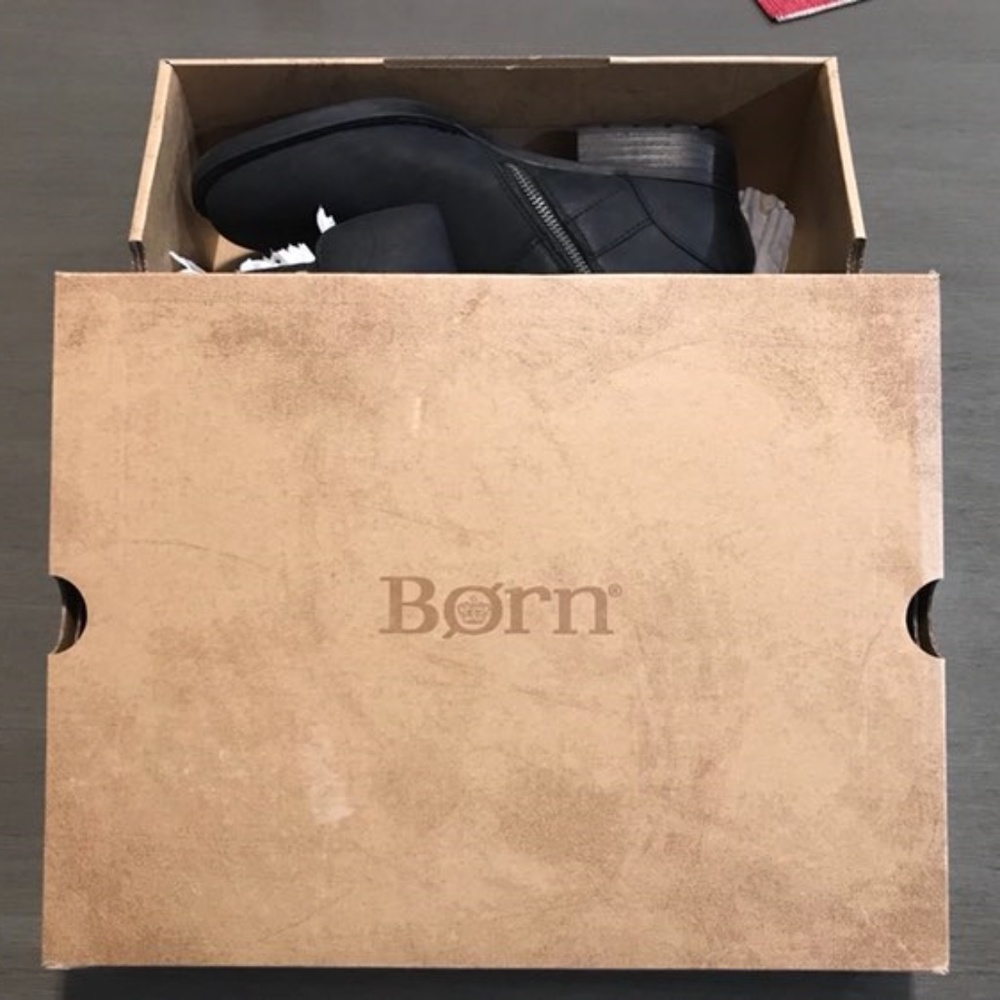 Born Chaval Booties Sz 8.5